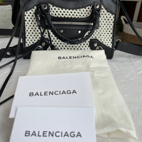 Balenciaga Weaving Classic Mini City in Black and White - Picture 9 of 14